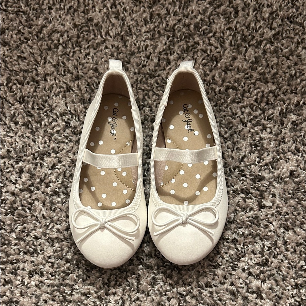 Cat & Jack White Kids Dress Shoes with Bow